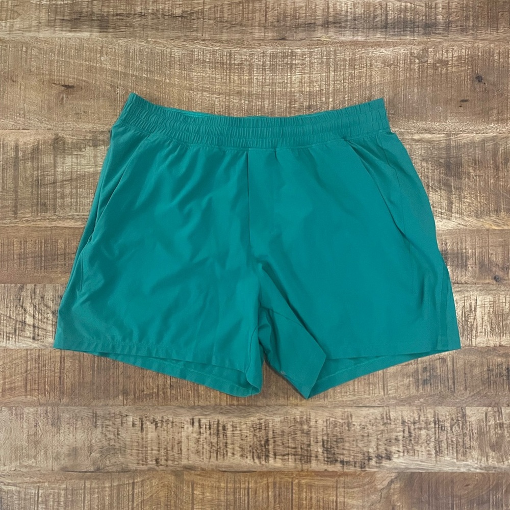 Lululemon Pace Breaker Shorts 5”